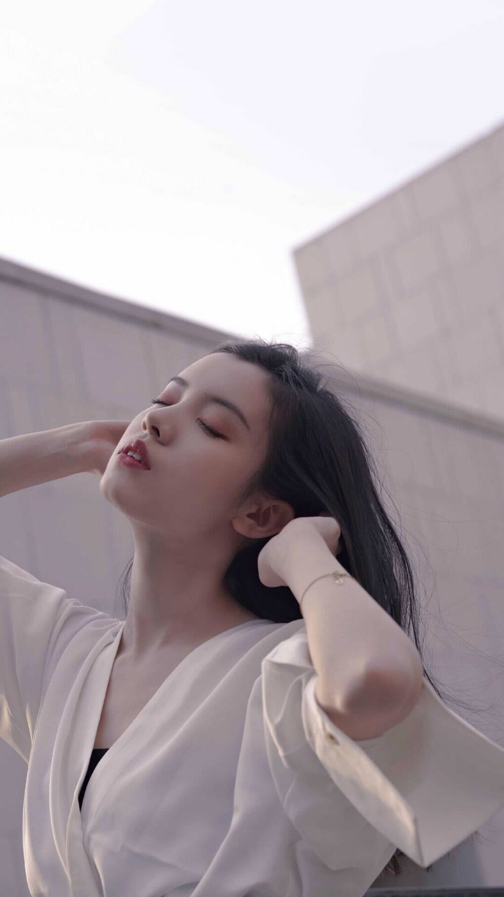 _湖人队状态回暖，冲刺季后赛_，湖人主场时隔8年再迎季后赛