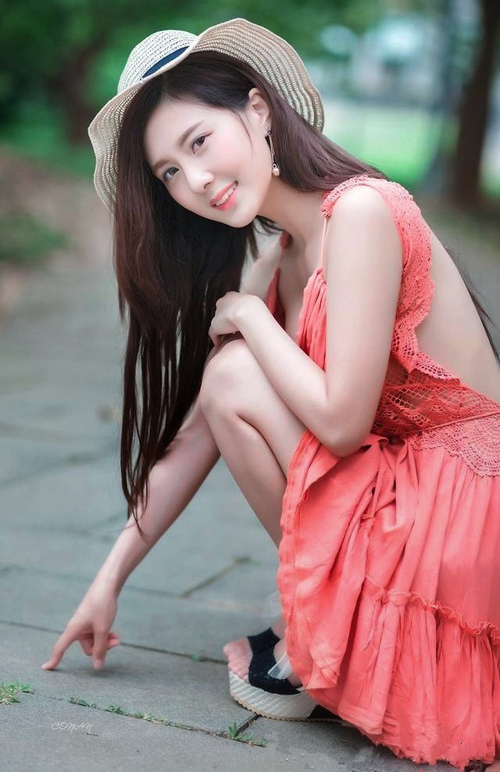 kaiyun体育综合-摩纳哥新引援表现平平，球队成绩起伏不定，摩纳哥队史最佳阵容