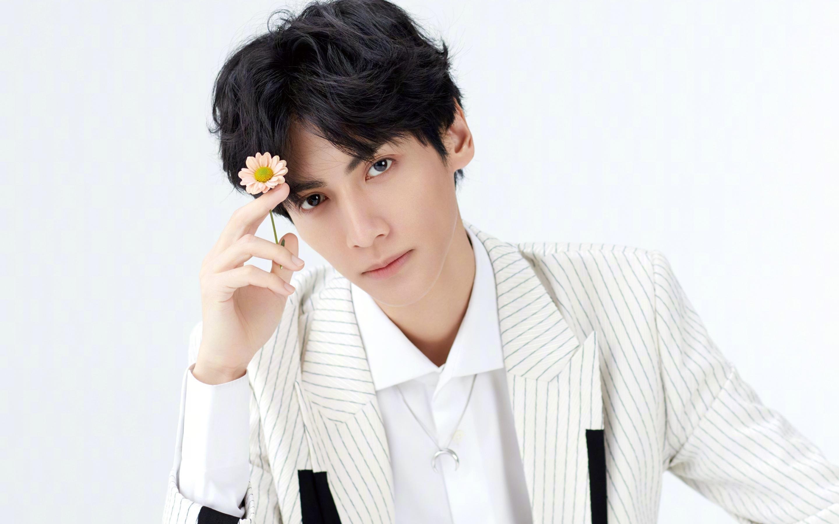 “安赫尔·巴尔博萨的快节奏进攻与精湛技巧,帮助美洲狮队领先对手”